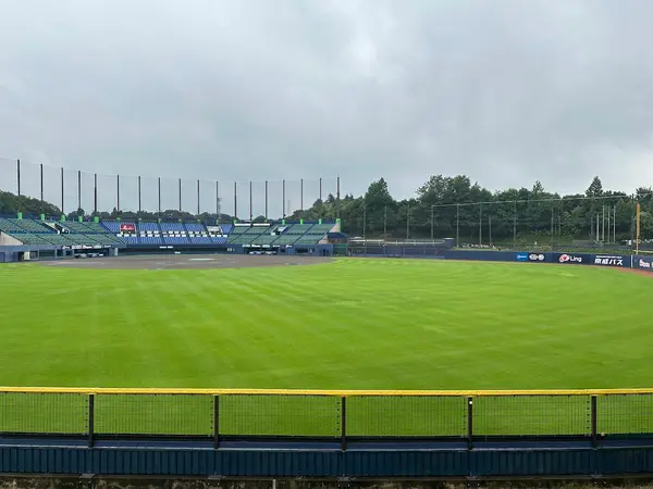 ファイターズ鎌ケ谷スタジアム