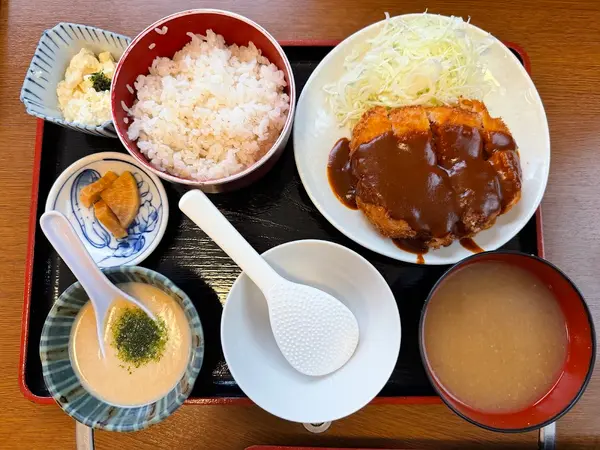 とんかつ どん平 3
