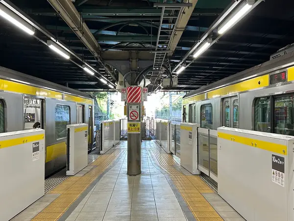 信濃町駅 3