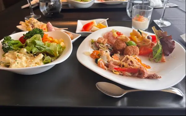 Dining & Bar TENQOO ダイニング&バー テンクウ 3