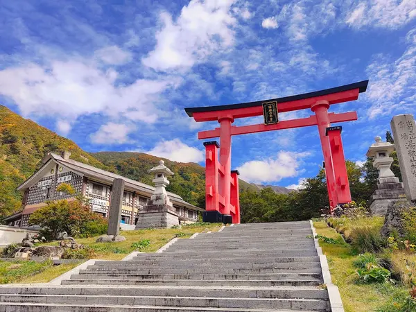 湯殿山神社 1