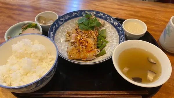四川家庭料理 中洞 3