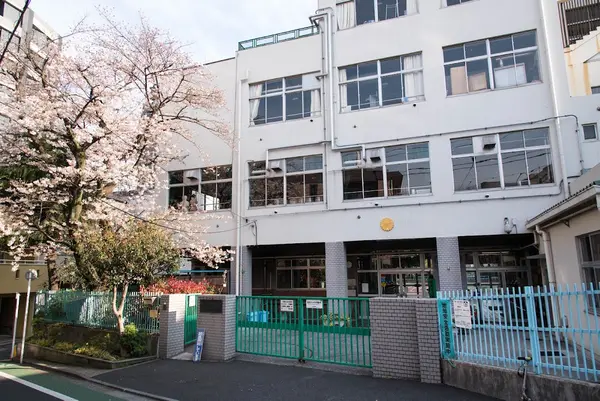 指ヶ谷小学校